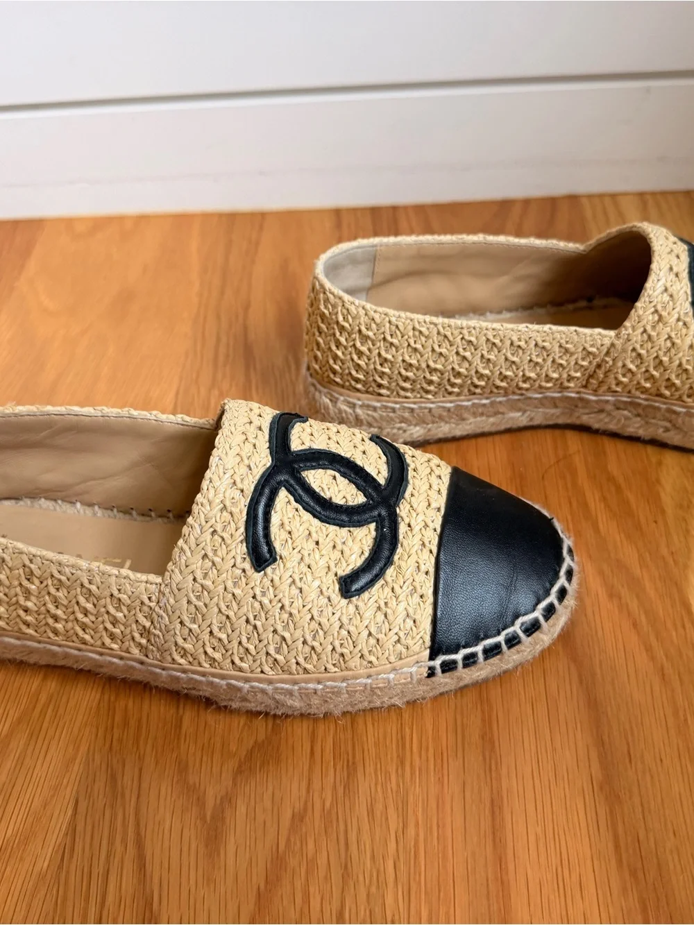 CHANEL 2022 Interlocking CC Logo Espadrilles